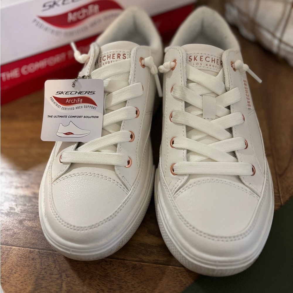 Skechers White Arch Fit Arcade Sneakers